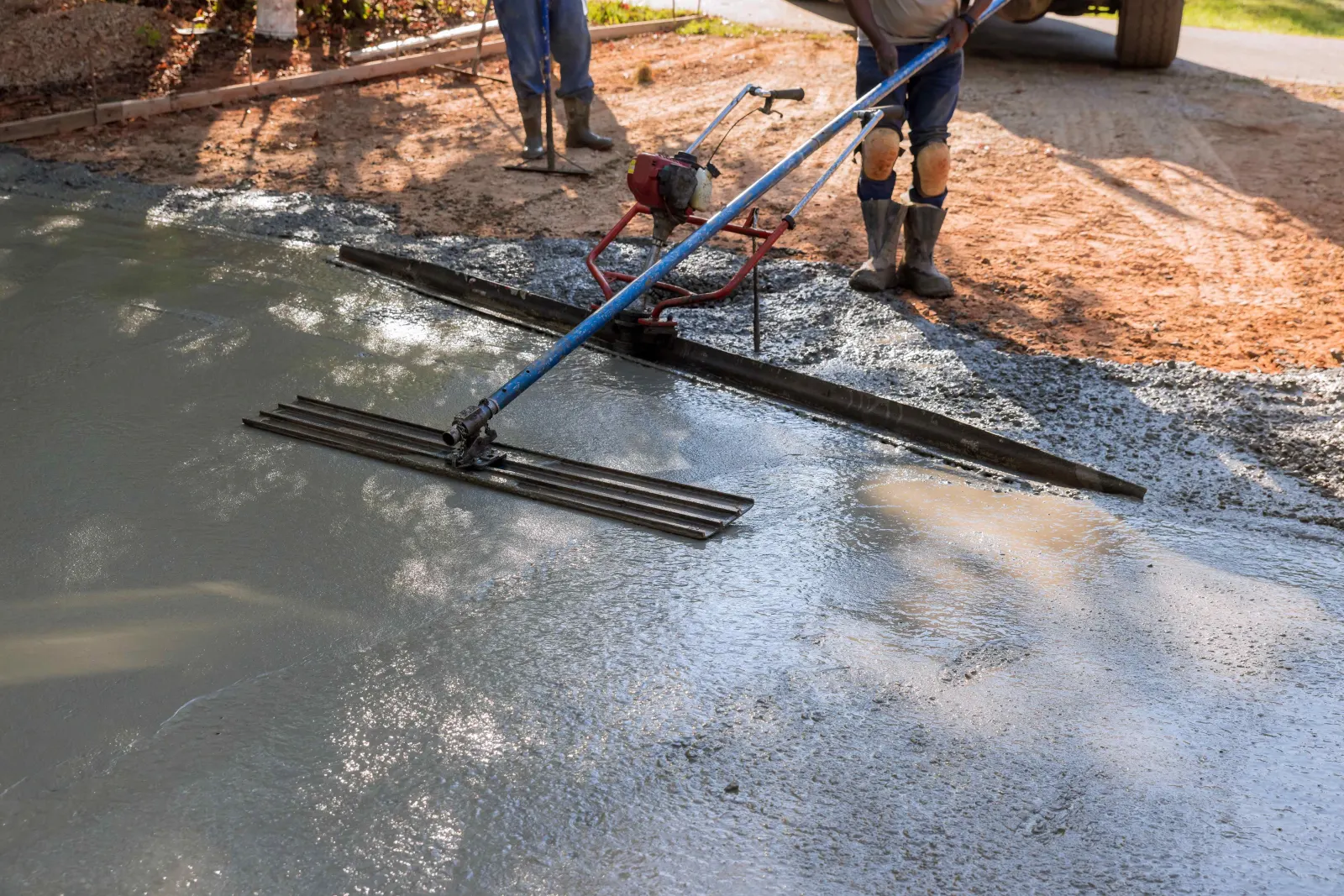 Driveways, Parking Lots & Walkways